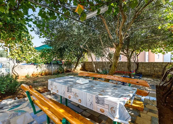 Appartement With Parking Space Kornic, Krk - 5306
