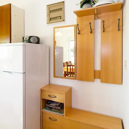 With Parking Space Kornic, Krk - 5306 Apartament Kornić