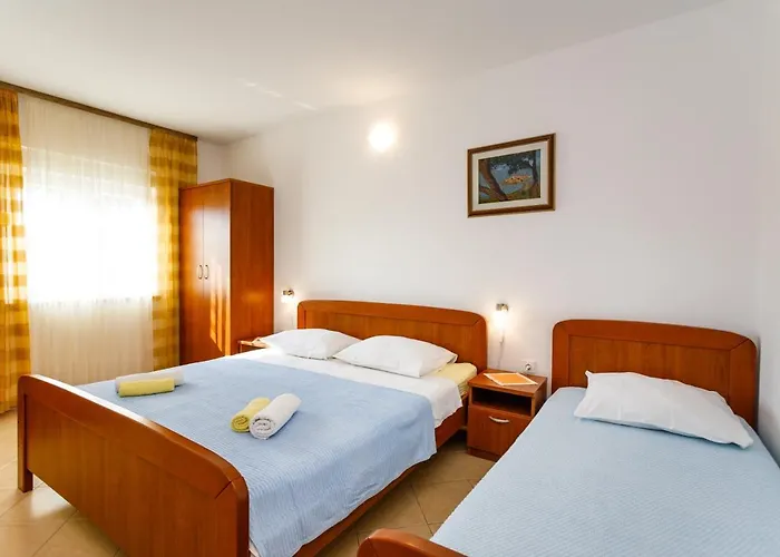 Apartamento With Parking Space Kornic, Krk - 5306 Kornić